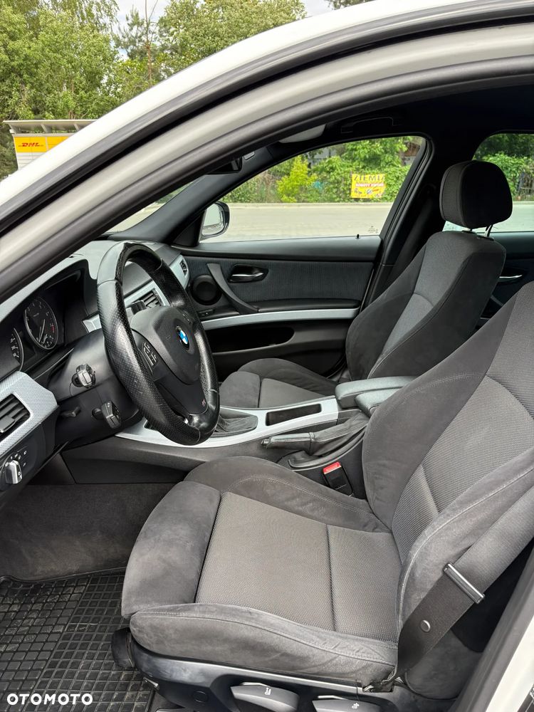 BMW Seria 3 320i Edition Sport - 7