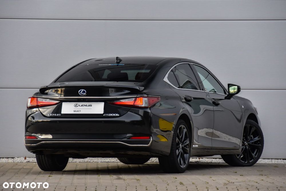 Lexus ES 300h F Sport Edition - 6