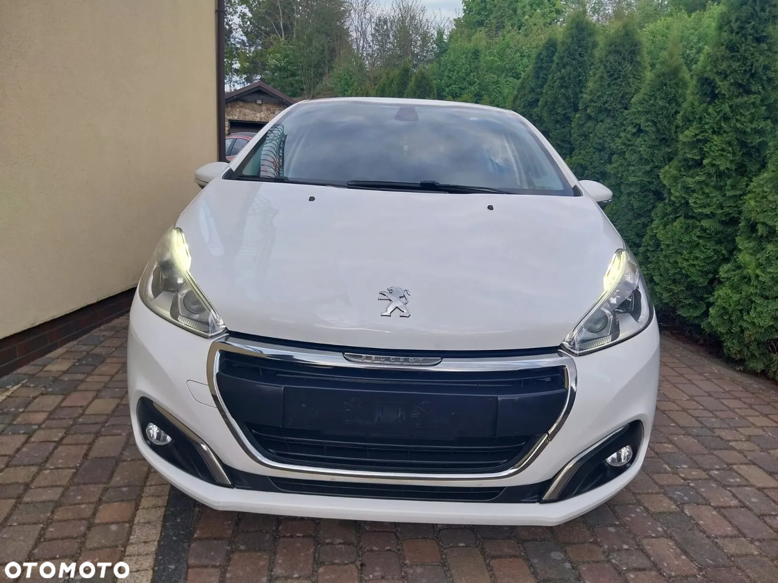 Peugeot 208 - 7
