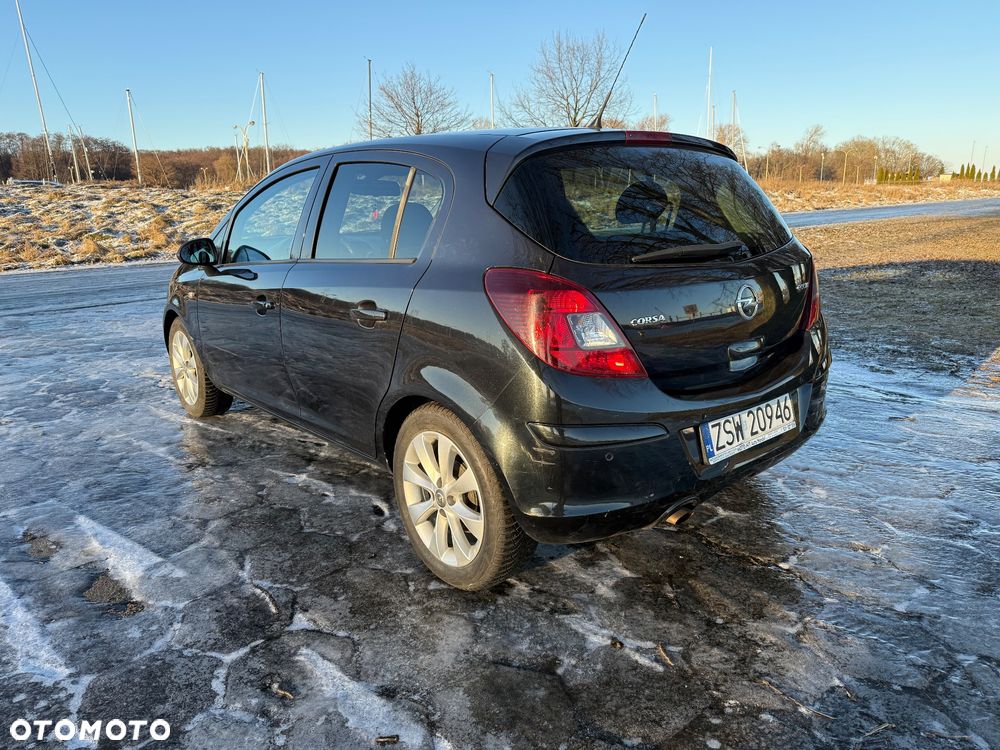 Opel Corsa 1.4 16V Color Edition - 3