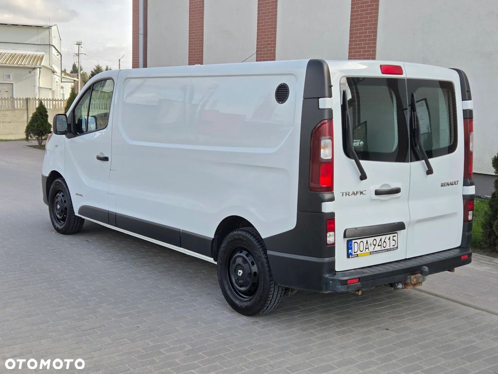 Renault Trafic - 12