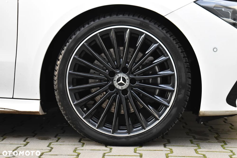 Mercedes-Benz CLA 220 7G-DCT AMG Line - 9