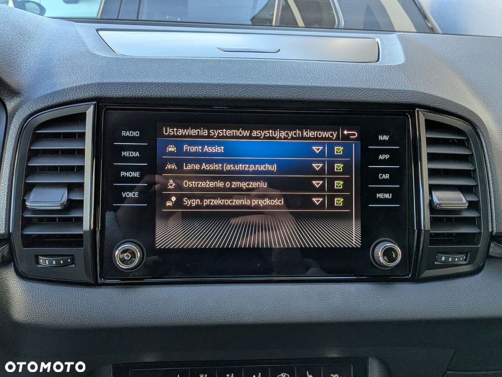 Skoda Karoq 1.5 TSI ACT Sportline DSG - 22