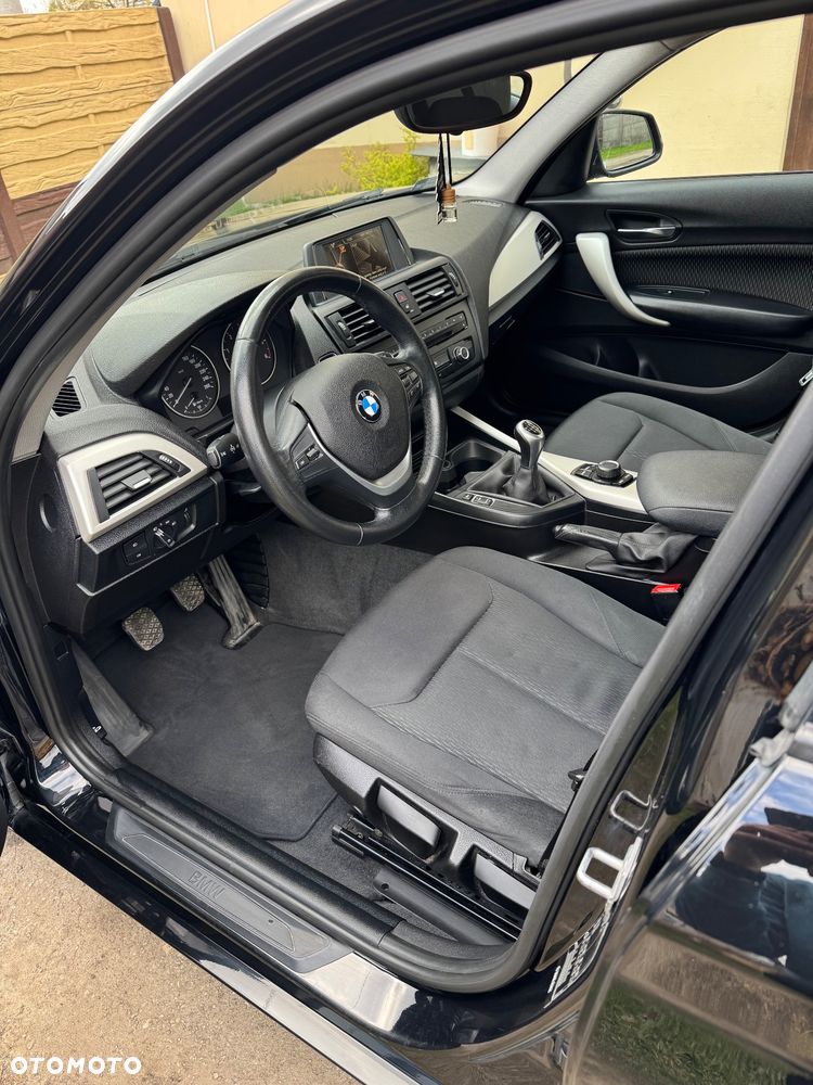 BMW Seria 1 116d - 14