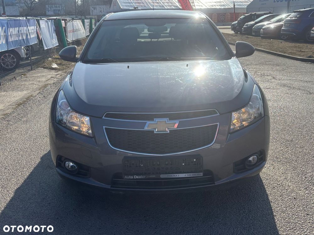 Chevrolet Cruze 1.6 LT - 8