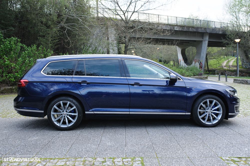 VW Passat Variant - 3