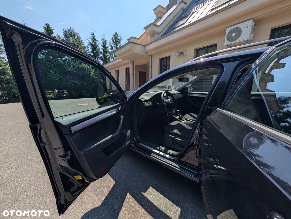 Skoda Octavia 2.0 TDI Style DSG - 21