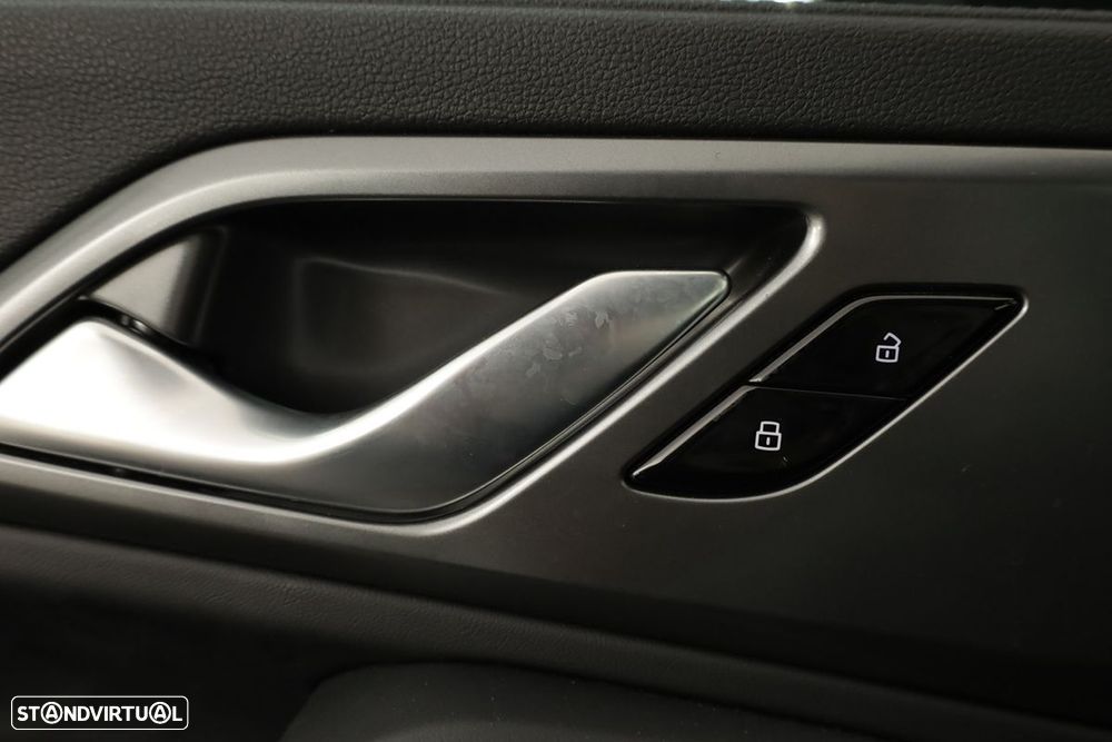 MG EHS 1.5 T-GDI Plug-in Hybrid Luxury - 19