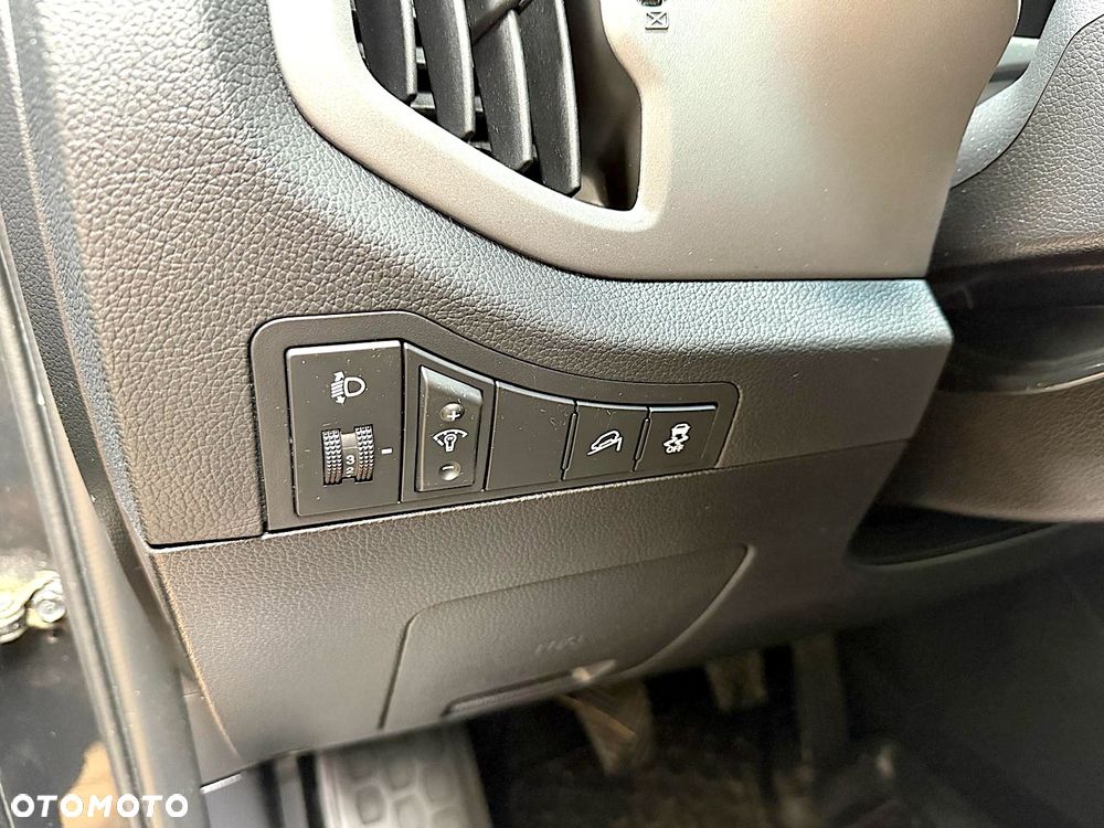 Kia Sportage 1.6 GDI M 2WD - 29