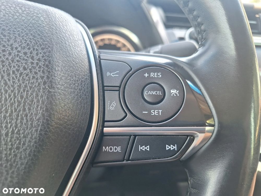 Toyota Camry 2.5 Hybrid Comfort CVT - 29
