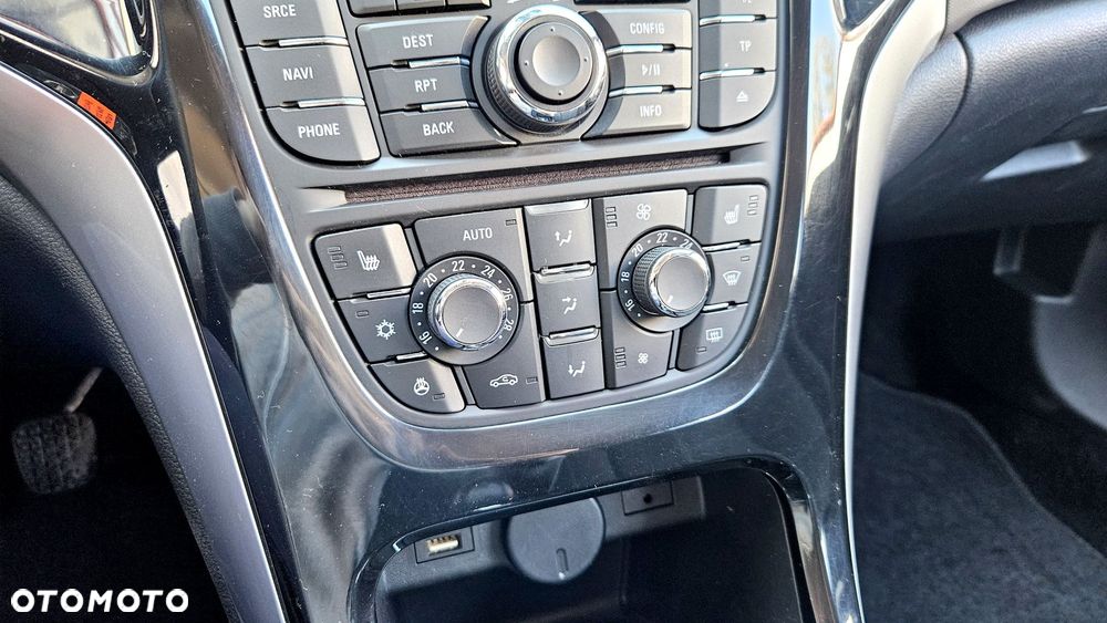 Opel Astra 2.0 CDTI Exklusiv - 16