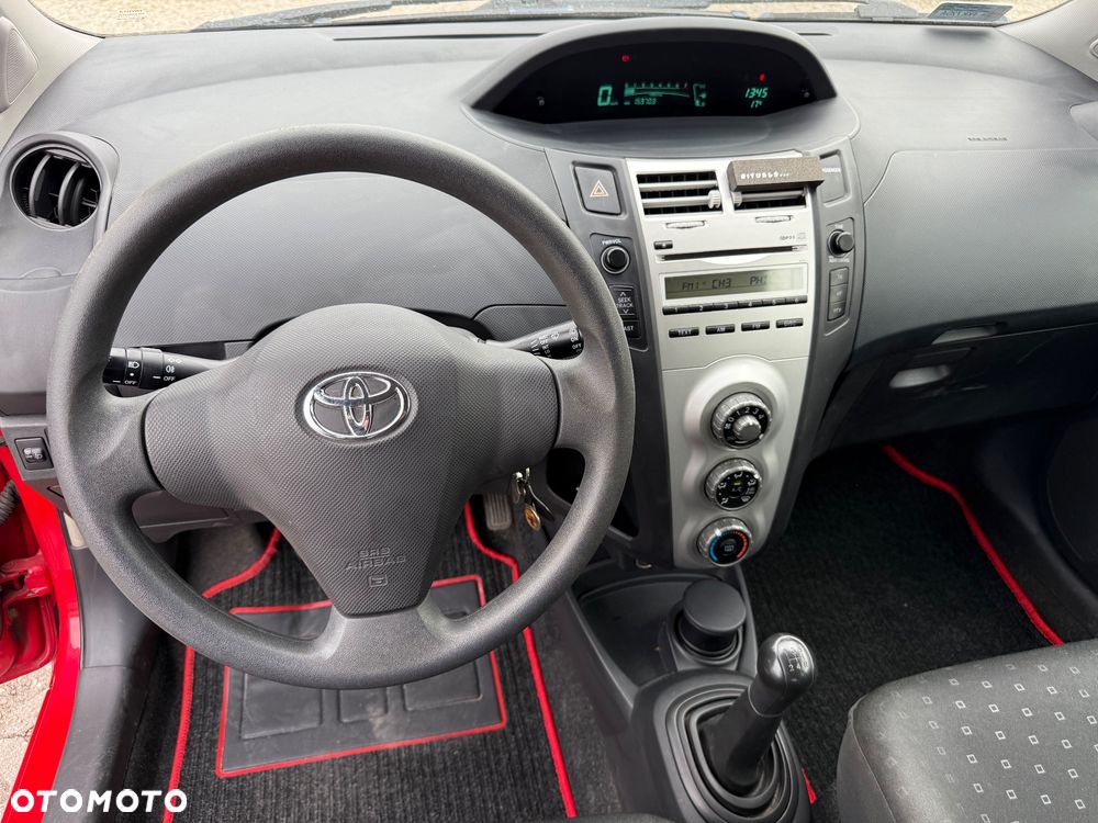 Toyota Yaris 1.3 Luna A/C - 15