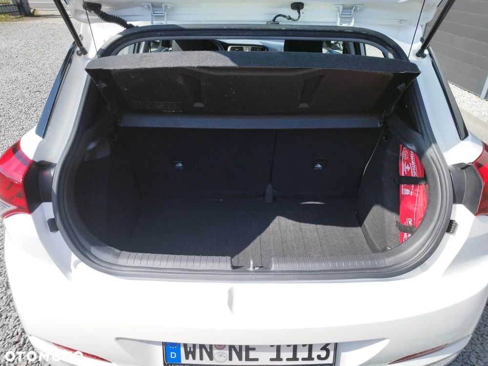 Hyundai i20 blue 1.2 Classic - 20