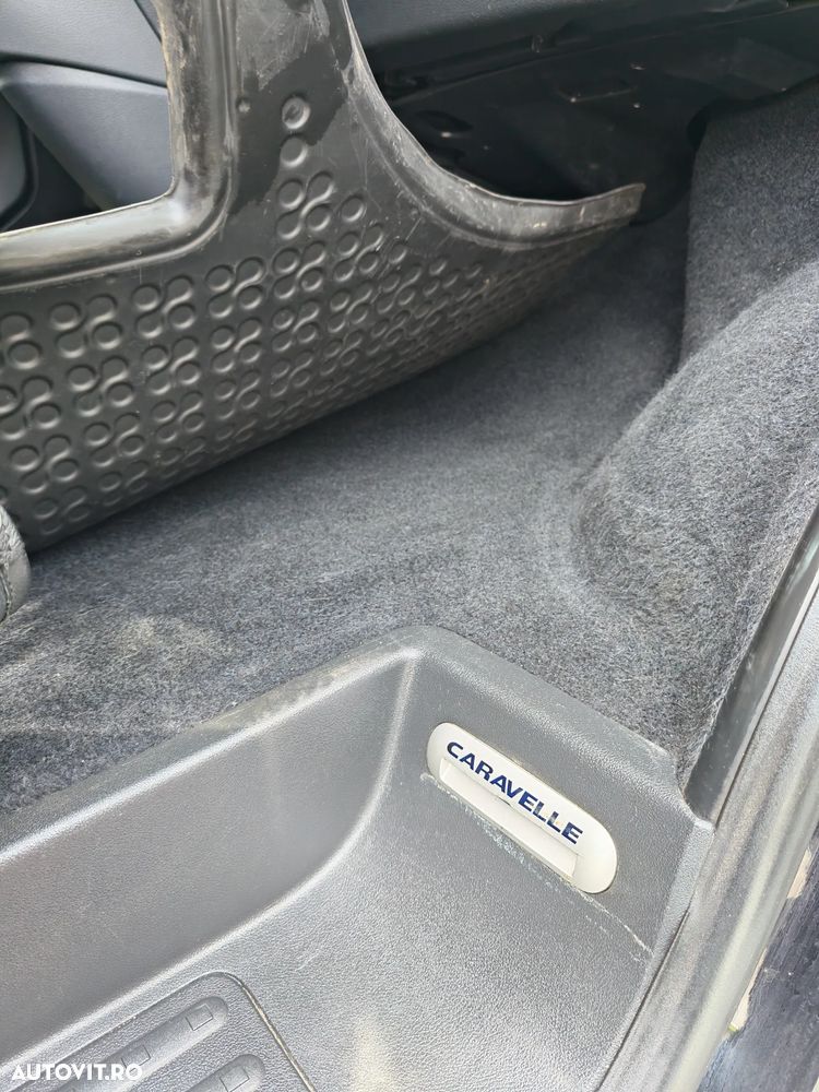 Volkswagen Caravelle - 15