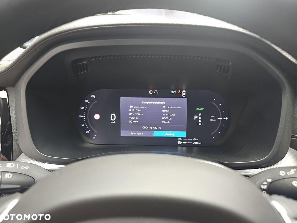 Volvo XC 60 T8 Plug-In Hybrid AWD Ultimate Dark - 17