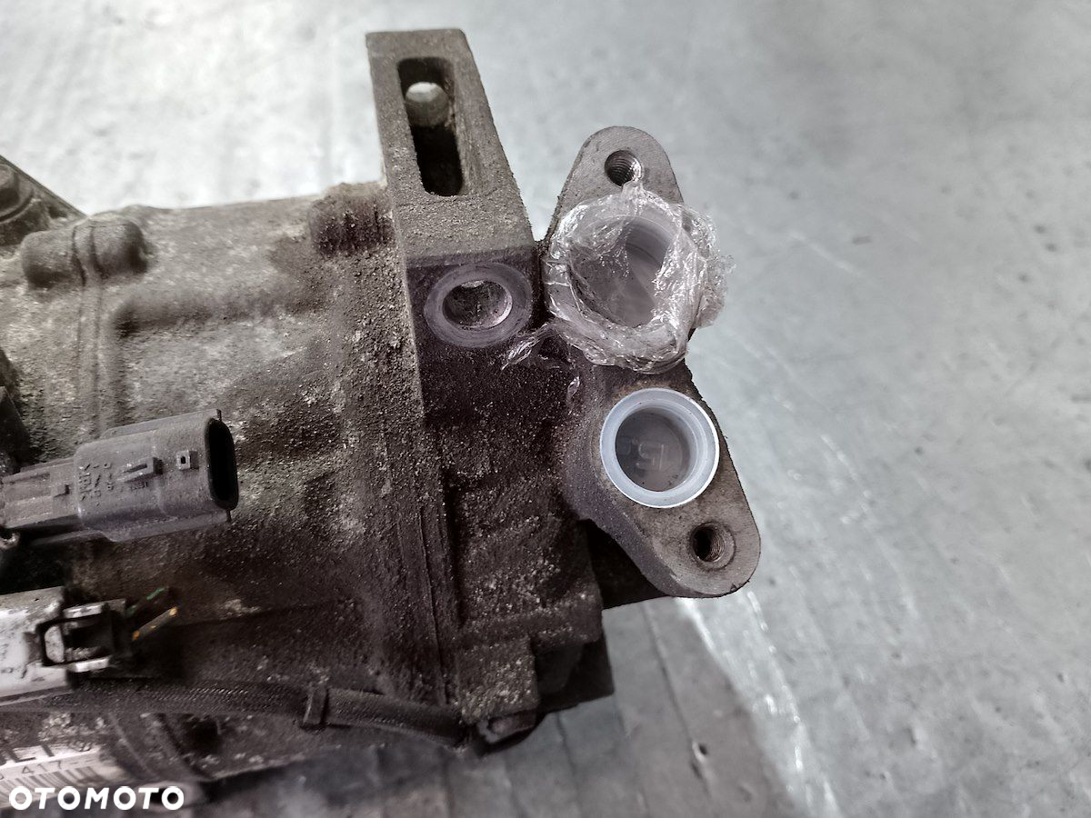 POMPA, SPRĘŻARKA KLIMATYZACJI RENAULT LAGUNA III  8200720417A 1.5 dCI - 6