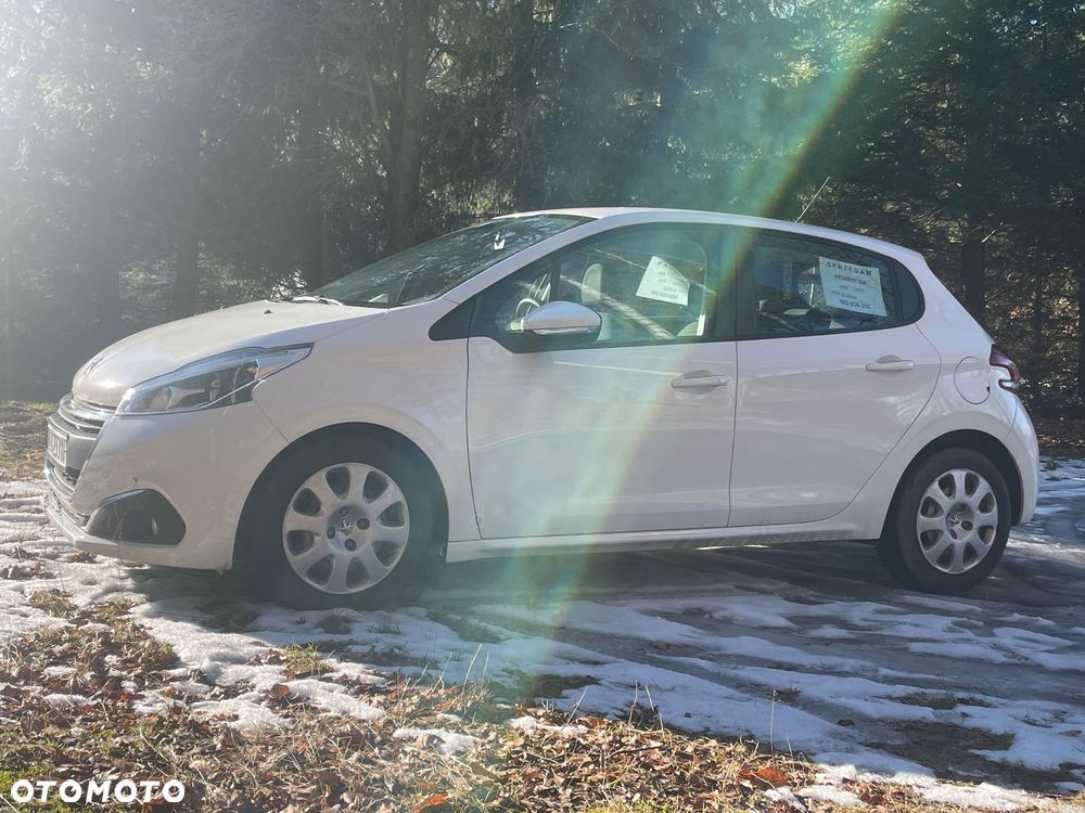 Peugeot 208 - 6