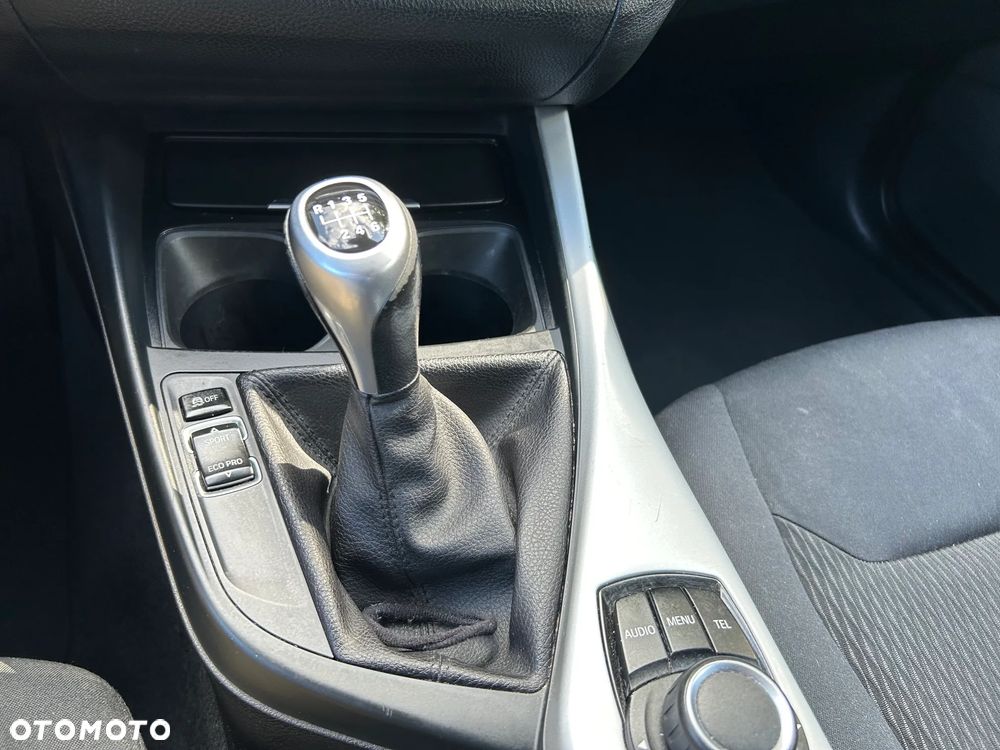 BMW Seria 1 116i - 14