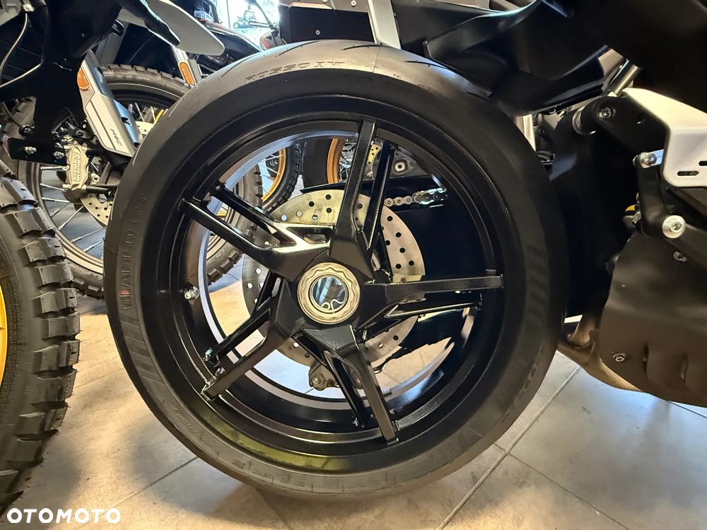 QJMOTOR SRK 921 - 9