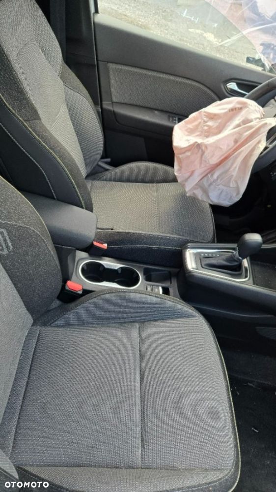Renault Captur - 4