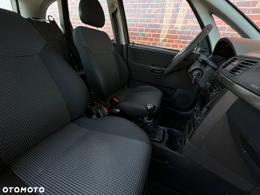 Opel Meriva - 13