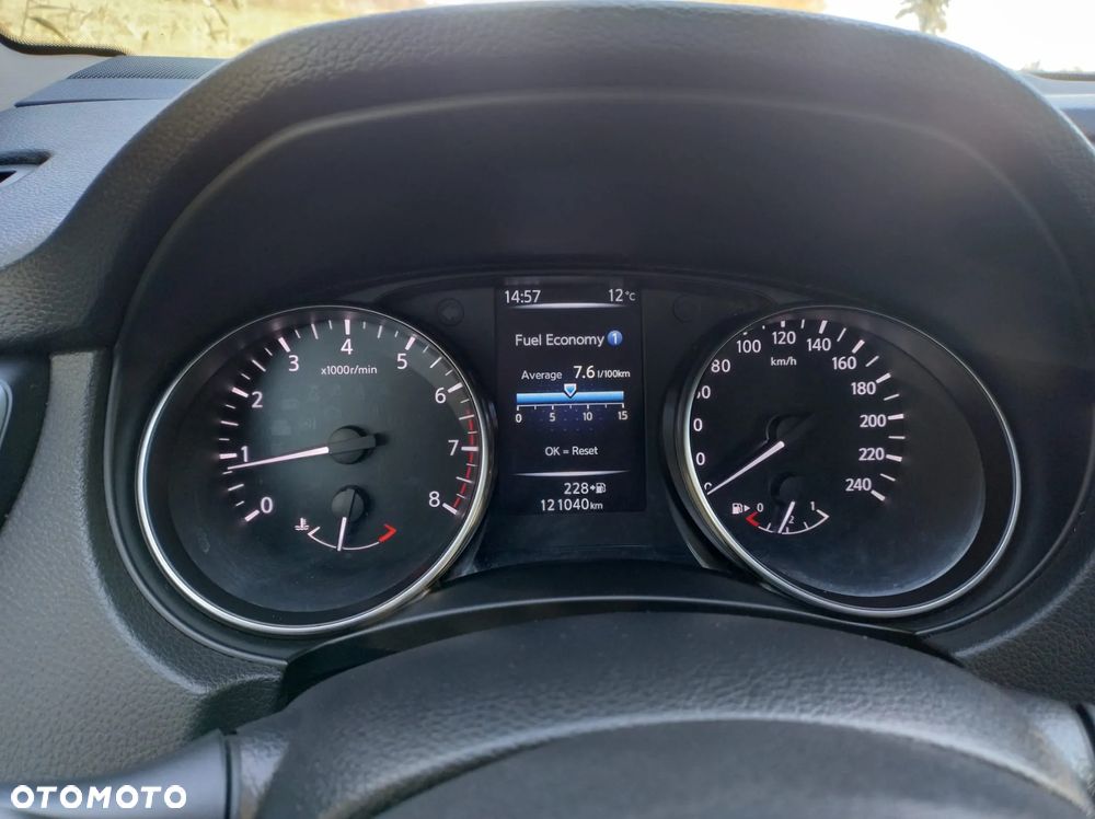 Nissan Qashqai - 12