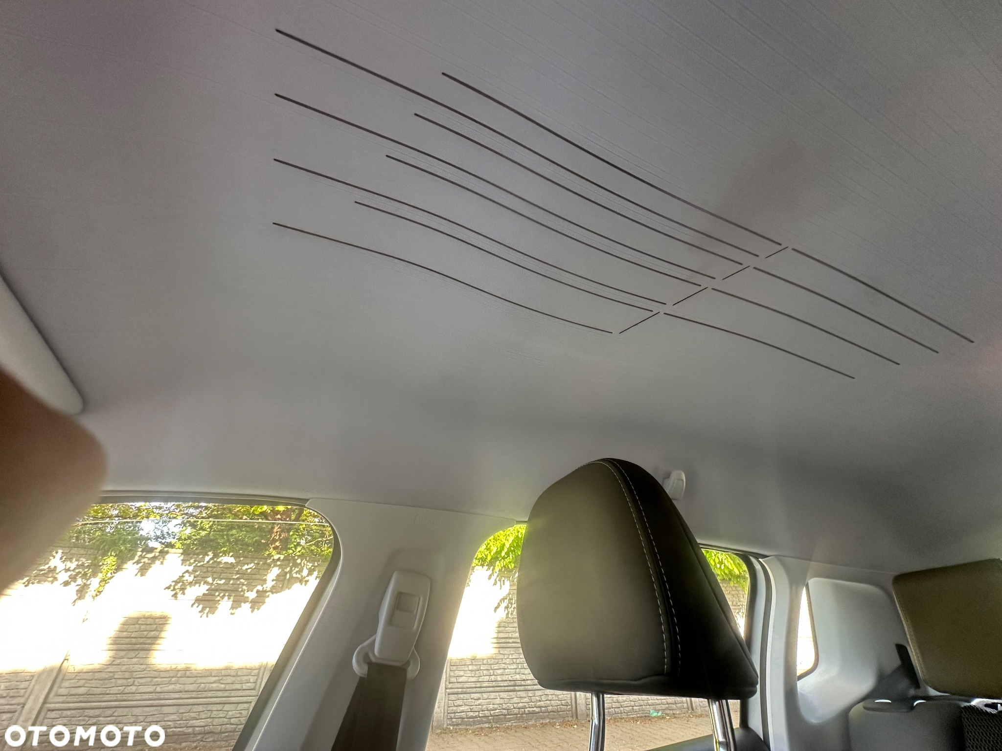Peugeot 2008 PureTech 82 Allure - 16