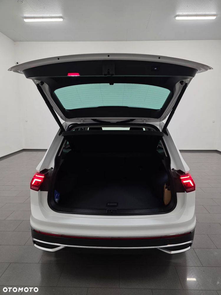 Volkswagen Tiguan 1.5 TSI EVO Elegance DSG - 37