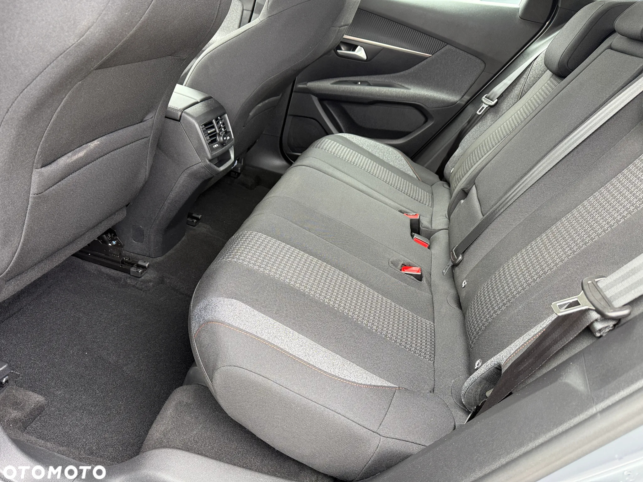 Peugeot 3008 BlueHDi 130 Stop & Start Allure - 18