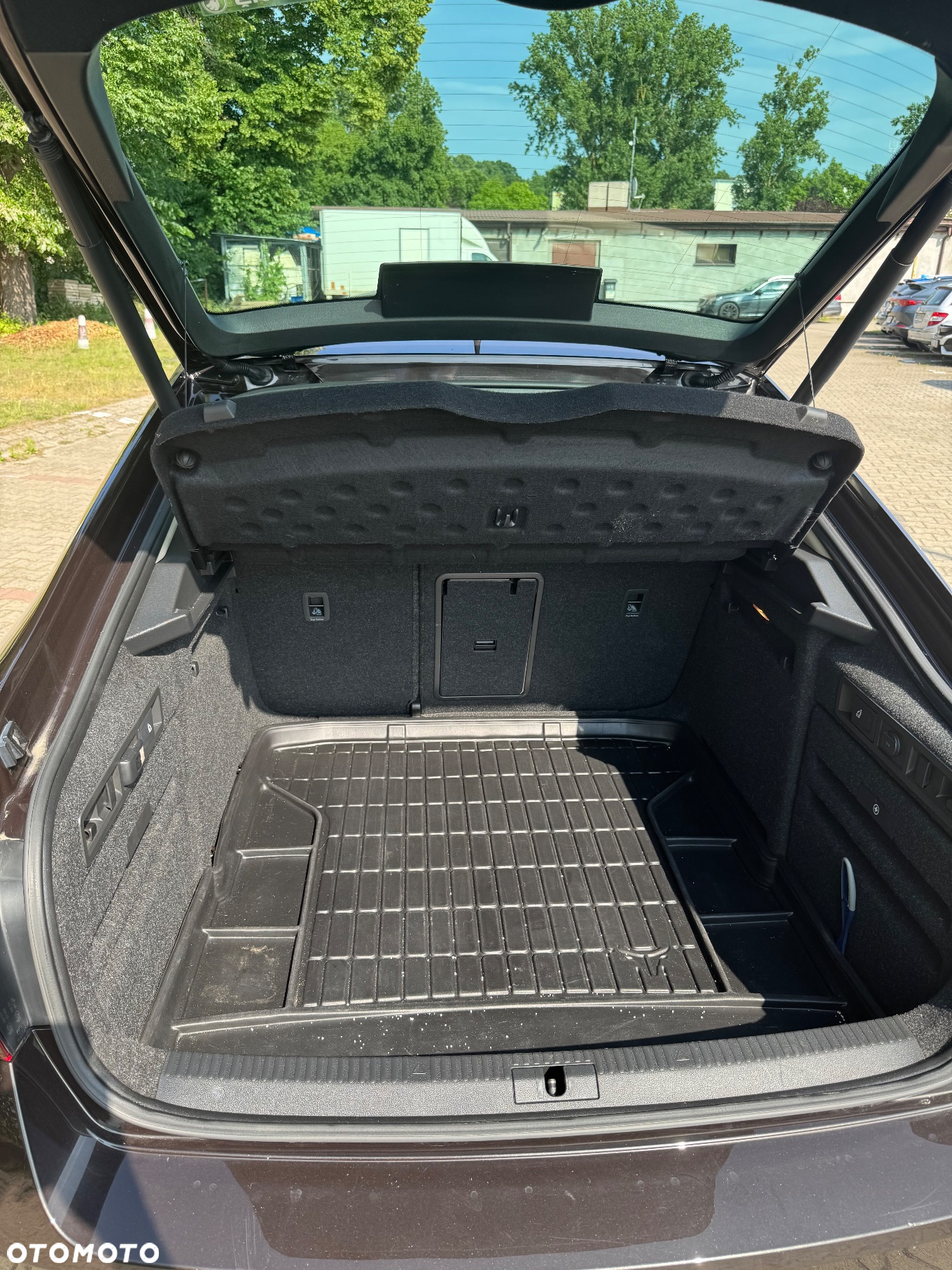 Skoda Superb 1.8 TSI L&K DSG - 18