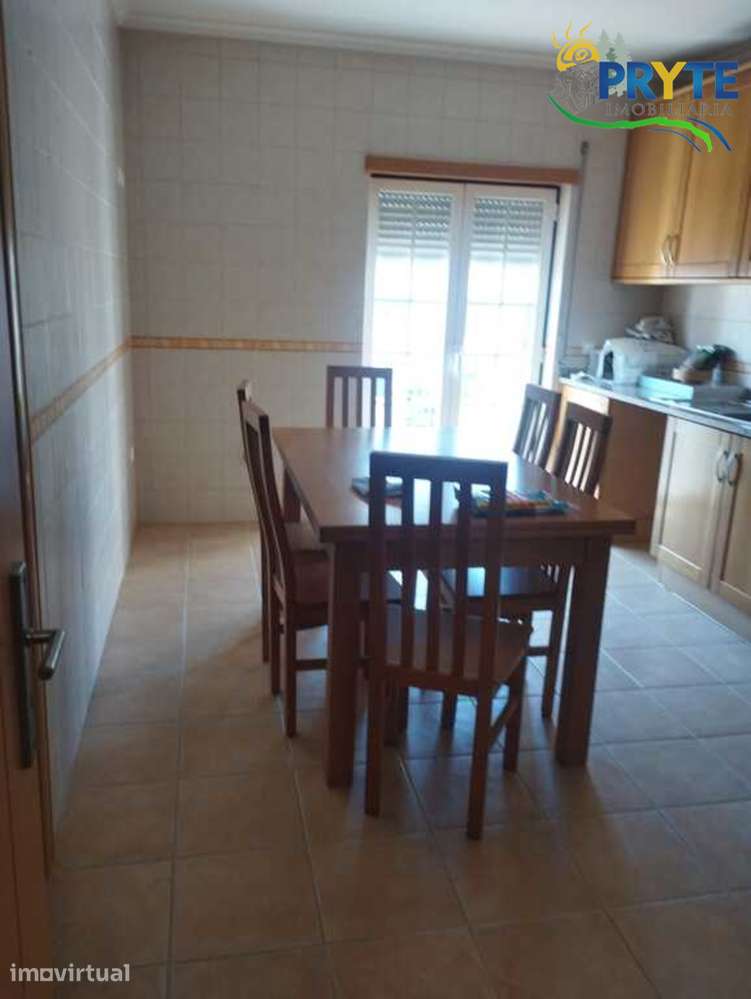 Apartamento T2 situado na Vila da Sertã - Grande imagem: 3/28