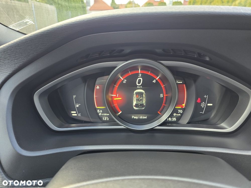 Volvo V40 - 19