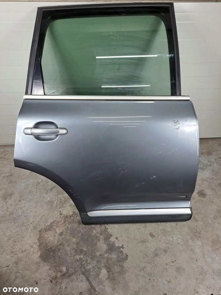 DRZWI PRAWY TYŁ TYLNE PORSCHE CAYENNE 7L LD7Z - 1