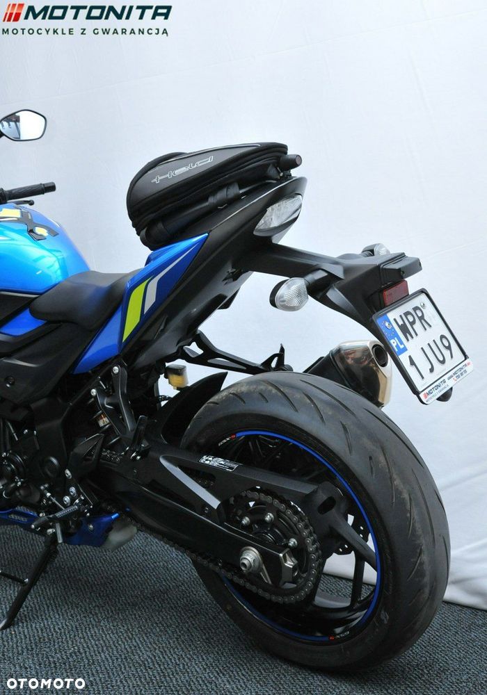Suzuki GSX - 7