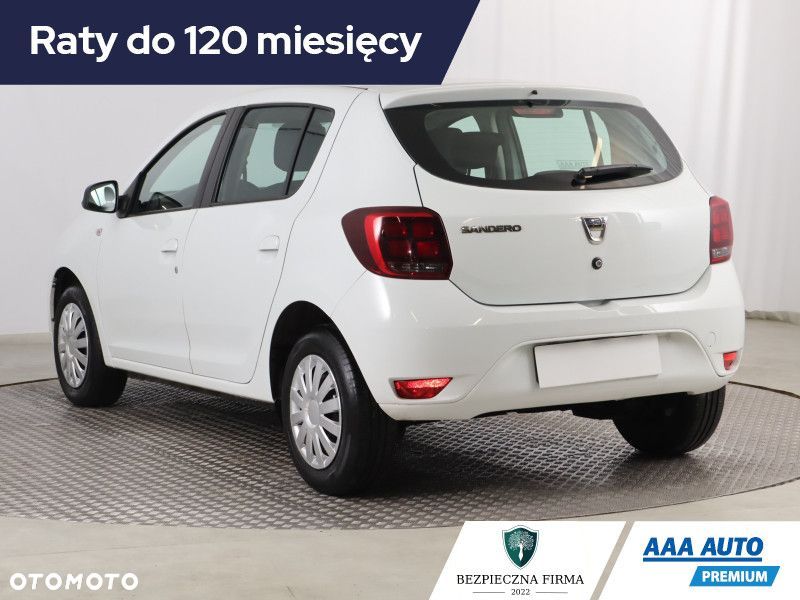 Dacia Sandero - 5
