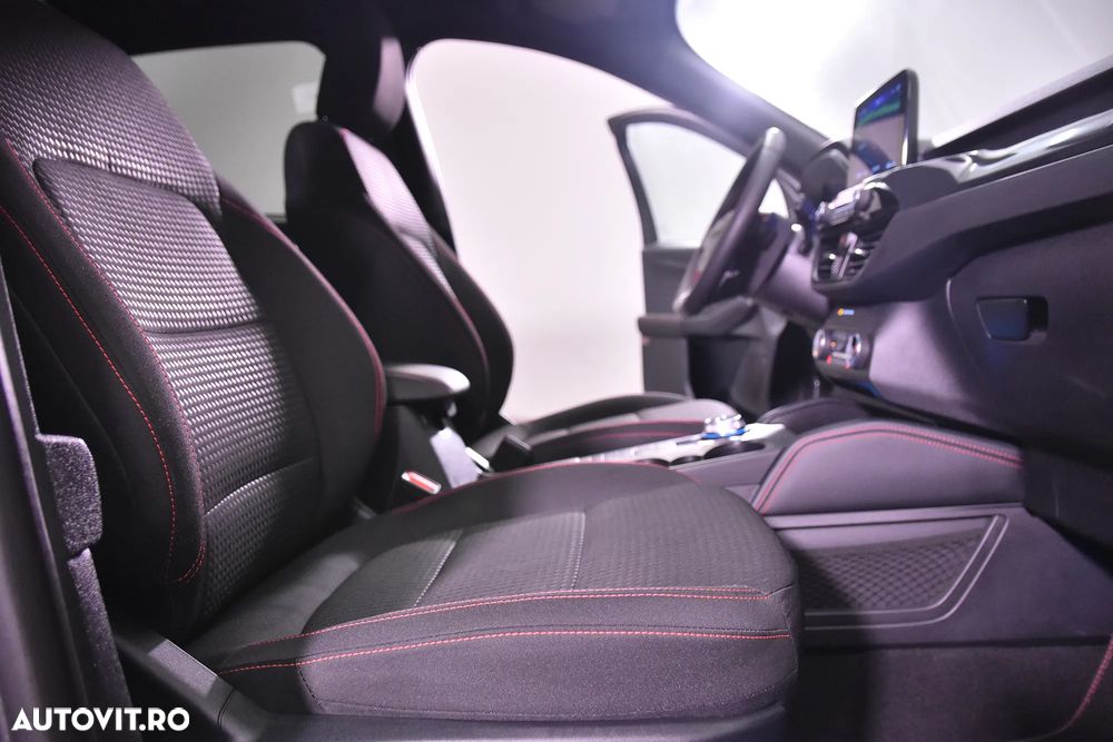 Ford Kuga - 12
