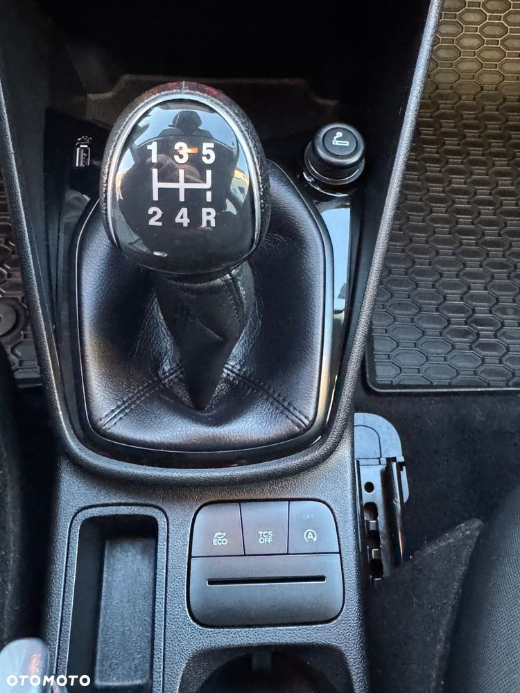 Ford Fiesta 1.1 COOL&CONNECT - 11