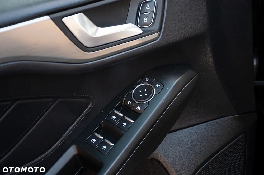 Ford Focus 1.5 EcoBlue Titanium - 36