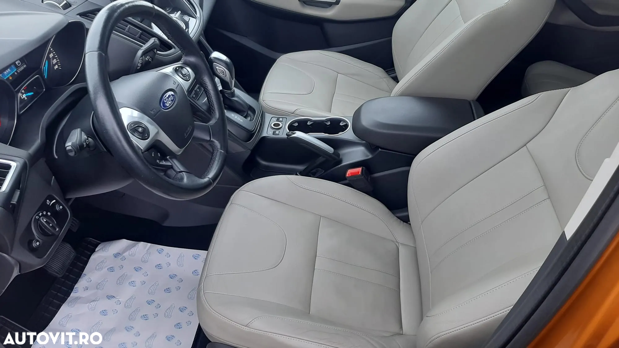 Ford Kuga 2.0 TDCi Powershift 4WD Titanium - 15