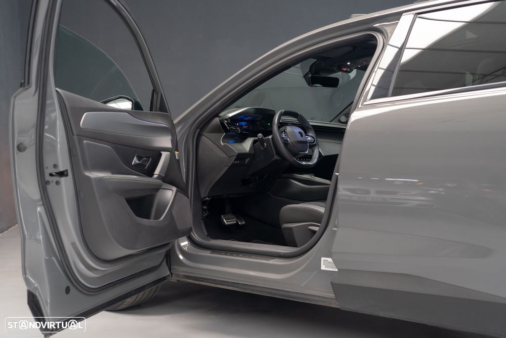 Peugeot 408 1.6 Hybrid GT e-EAT8 - 22
