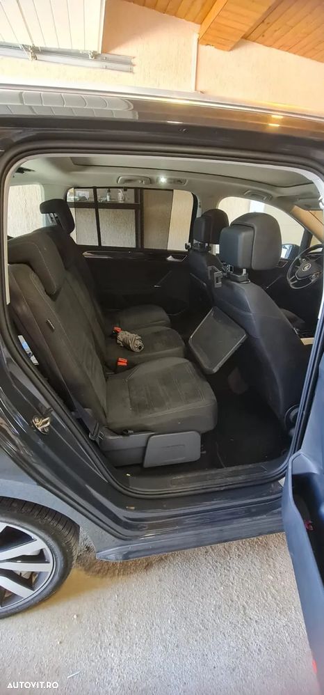 Volkswagen Touran 2.0 TDI SCR DSG Highline - 4