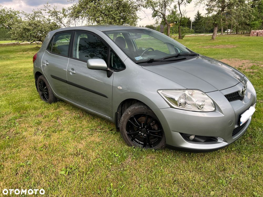 Toyota Auris - 2