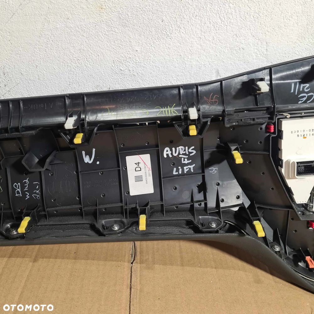 TOYOTA AURIS II LIFT RAMKA RADIA LISTWA OZDOBNA MASKOWNICA - 2