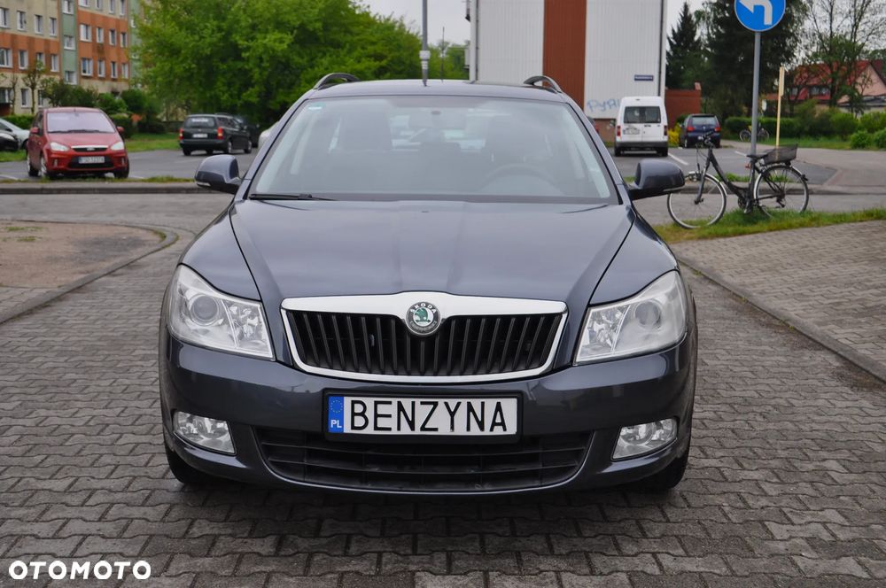 Skoda Octavia 1.6 Combi Selection - 2