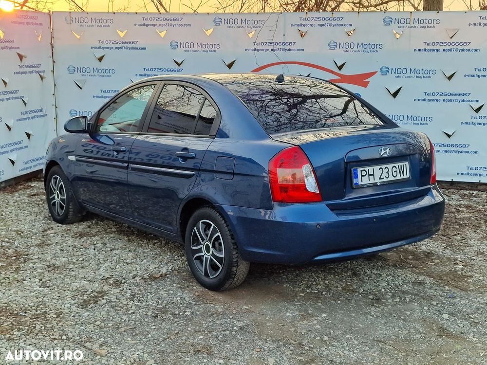 Hyundai Accent MC 1.6 DOHC 4DR GLS PREMIUM - 3