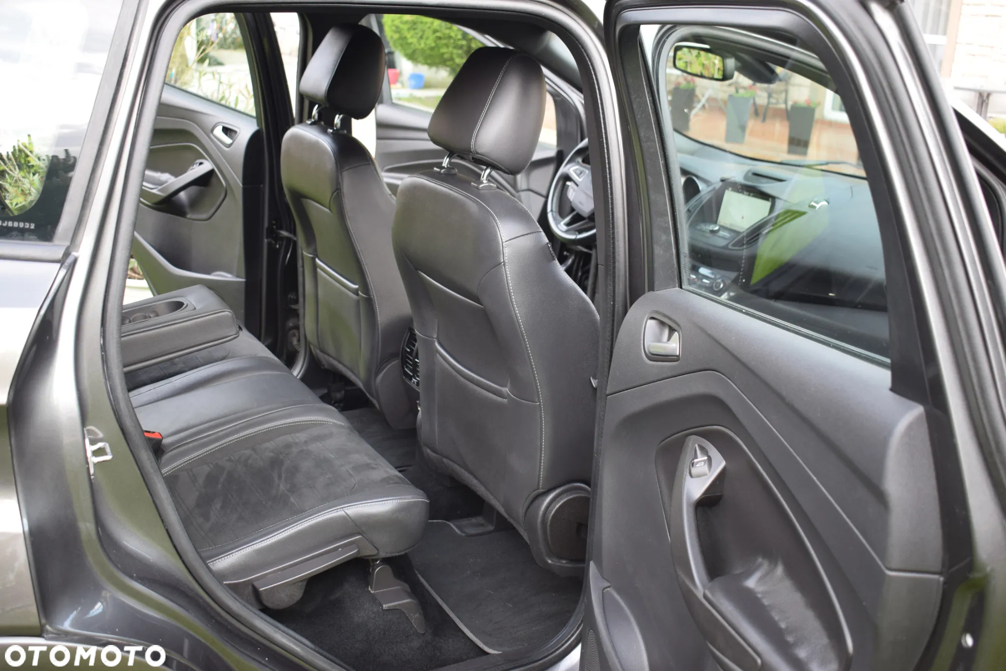 Ford Kuga 2.0 TDCi 4x4 ST-Line - 22