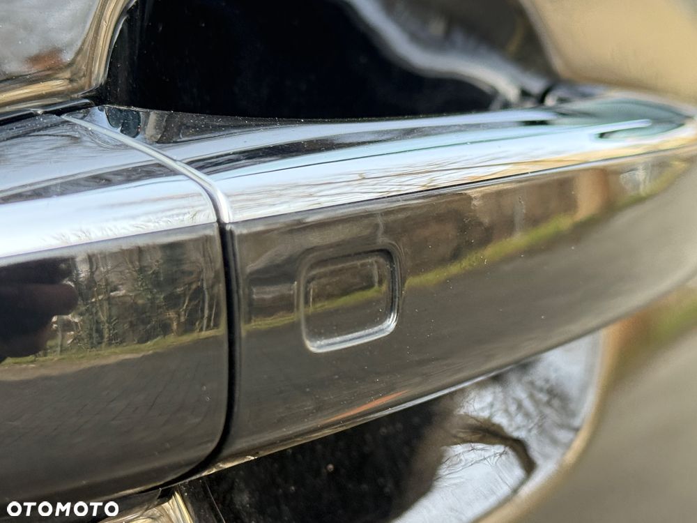 Audi A6 Avant 2.0 TDI ultra S tronic - 16