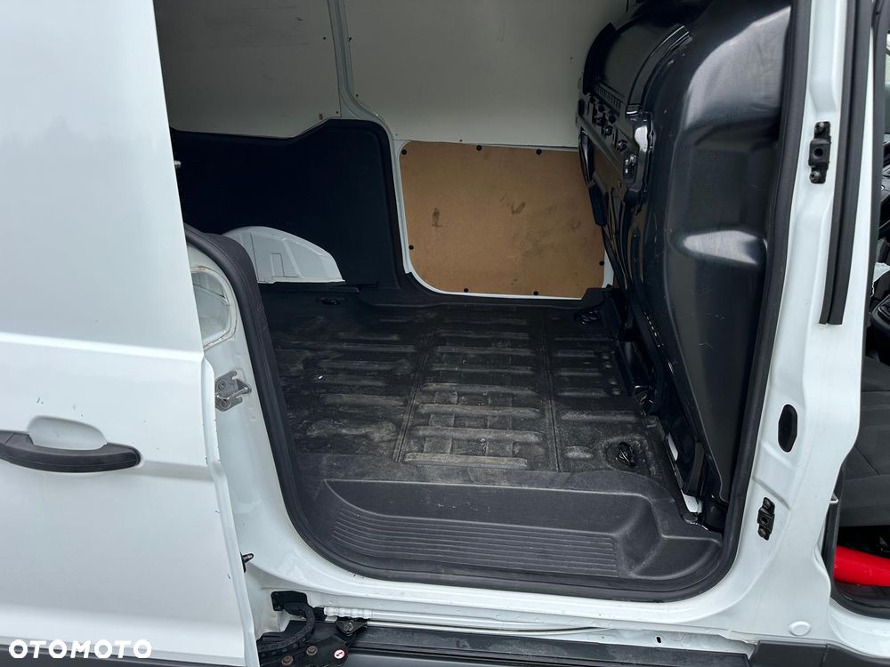 Ford Transit Connect - 11
