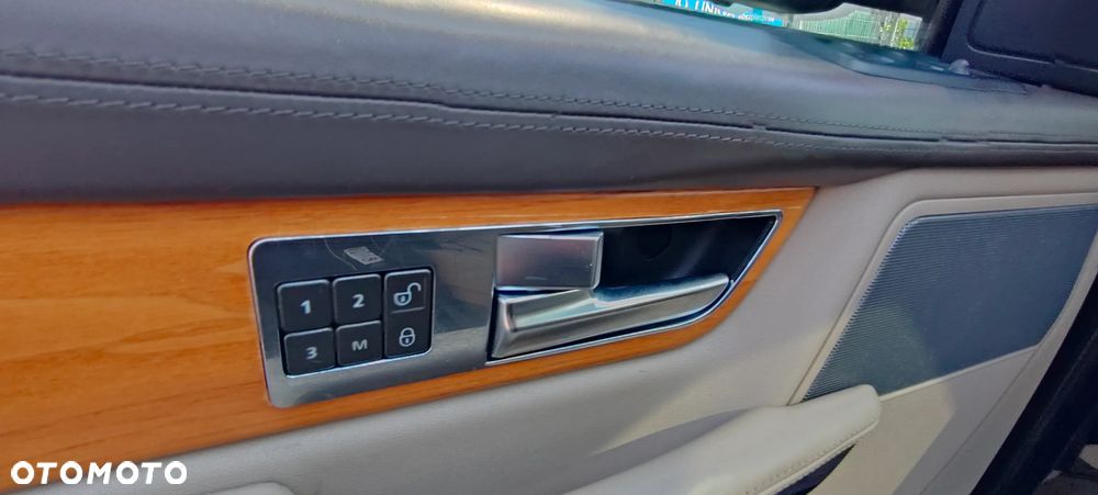 Land Rover Range Rover Sport - 24