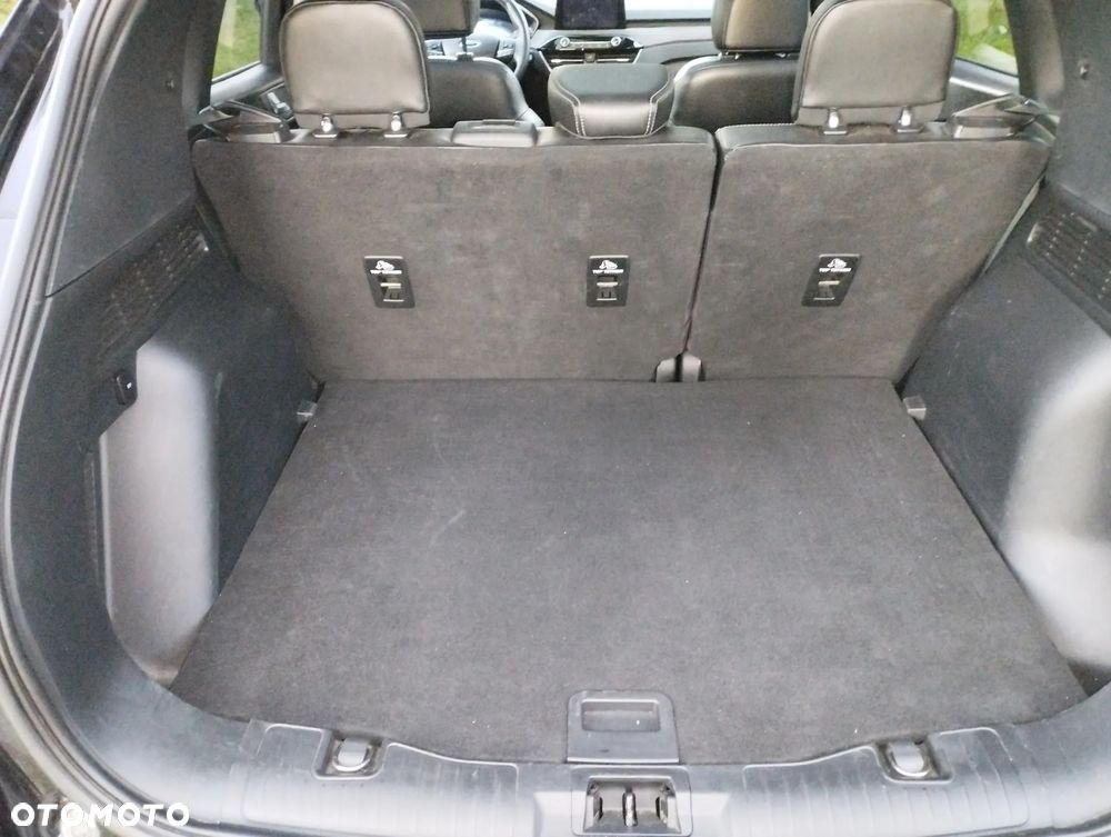 Ford Escape 2.0 EcoBoost AWD Titanium - 9